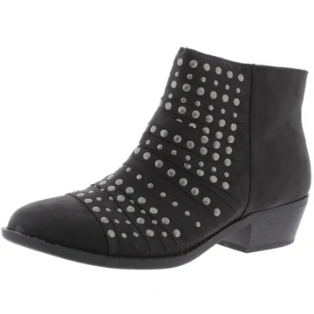 NIB WHITE MOUNTAIN Desire Studded Ankle Boots Western Heel Black Various Sizes